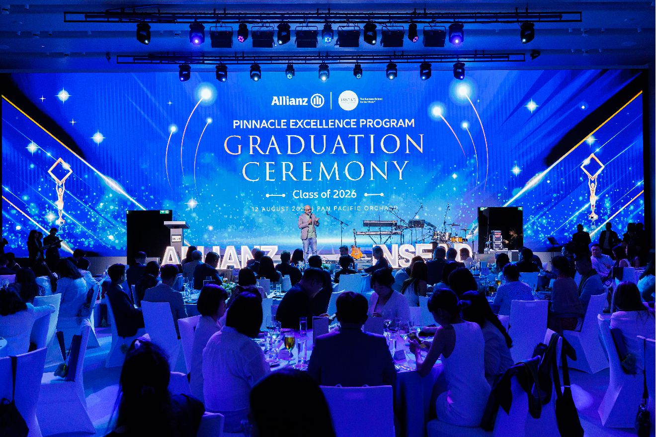 Allianz x INSEAD Graduation Ceremony — photo 2